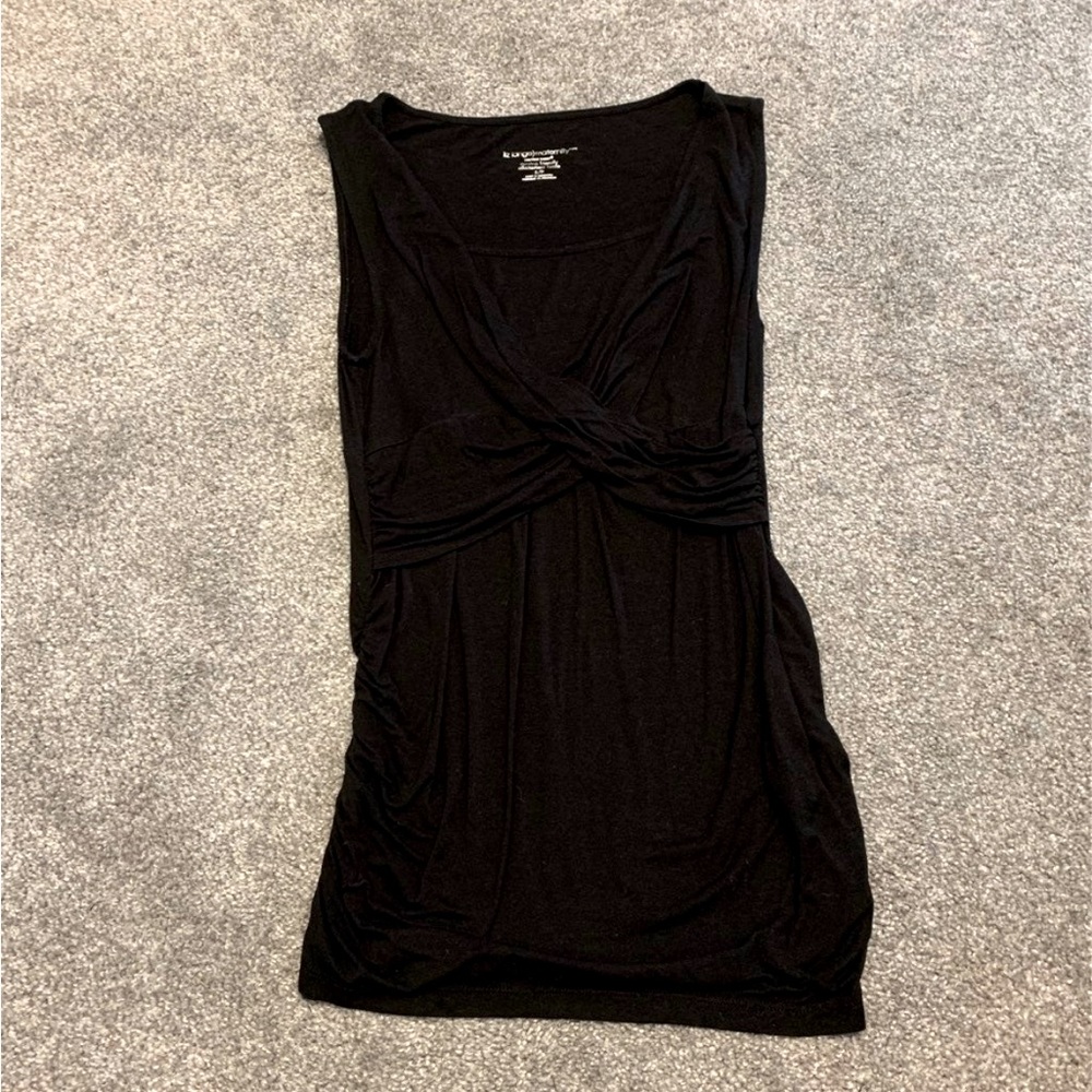 Liz Lange maternity top